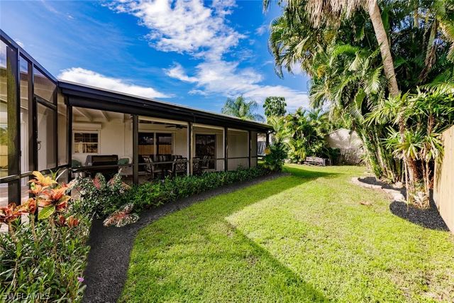 4866 TAHITI LN, Naples, FL 34112