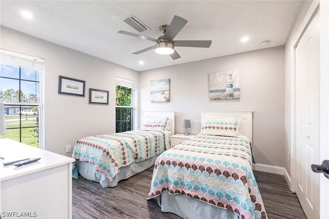 4866 TAHITI LN, Naples, FL 34112