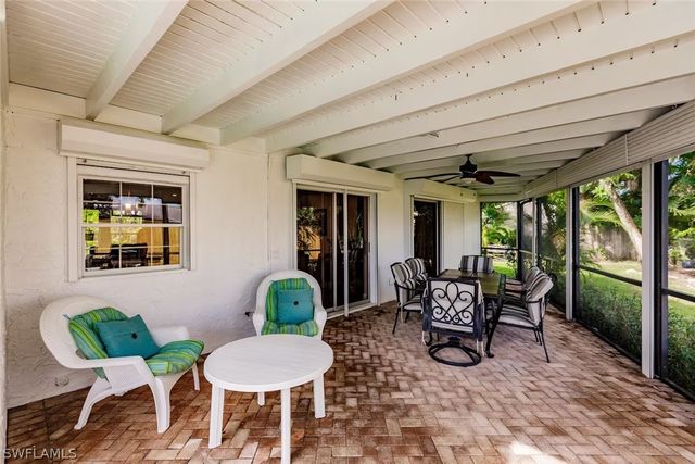 4866 TAHITI LN, Naples, FL 34112