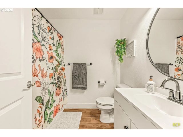 9318 Sw 53RD Ave, Portland, OR 97219