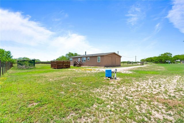 3249 County Road 308, Orange Grove, TX 78372