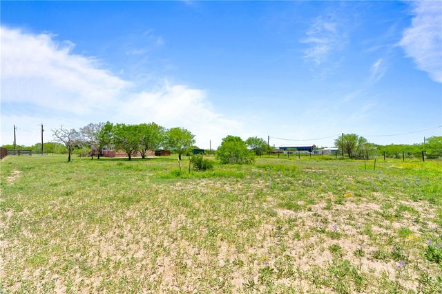 3249 County Road 308, Orange Grove, TX 78372