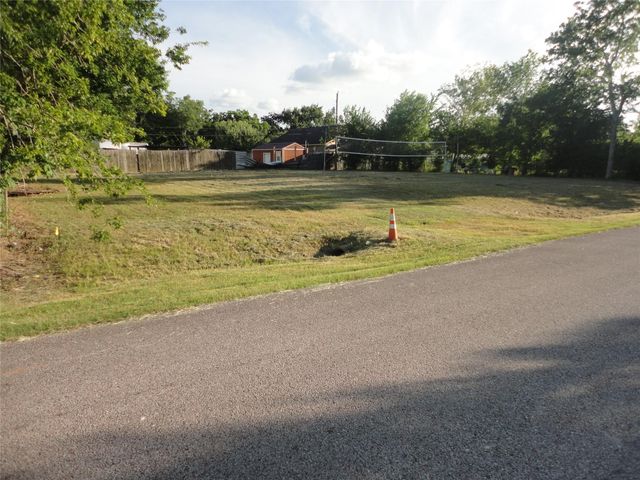 6521 Whitton Drive, Houston, TX 77085