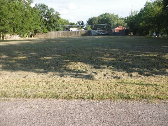 6521 Whitton Drive, Houston, TX 77085