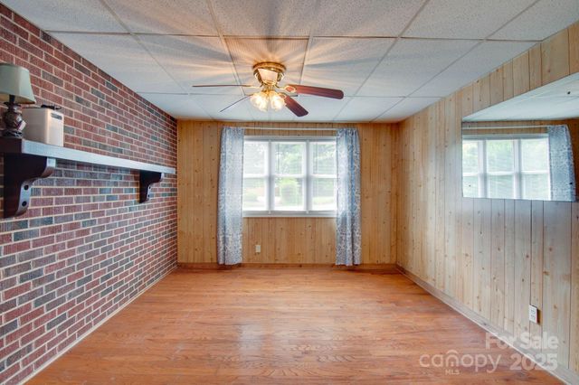 2310 Honeysuckle Place, Lenoir, NC 28645