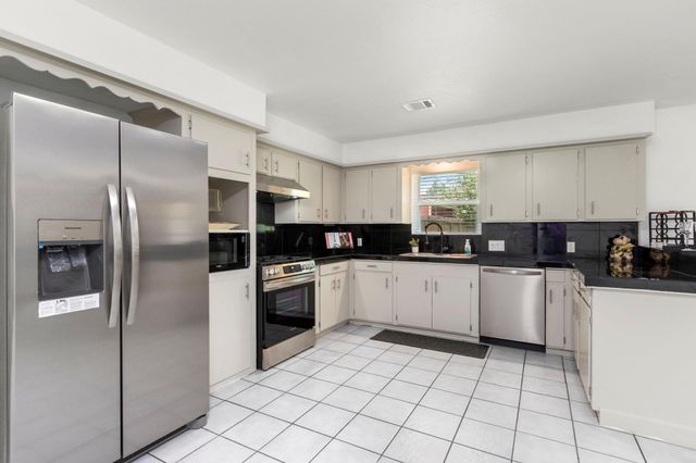 11030 Hayslip Lane, Houston, TX 77041