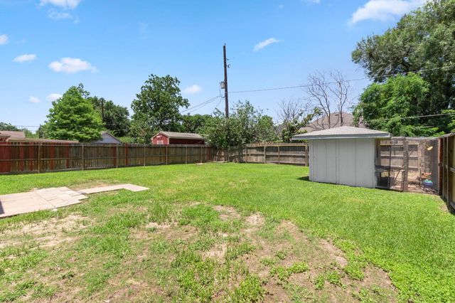 11030 Hayslip Lane, Houston, TX 77041