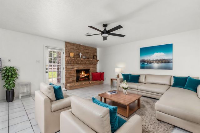 11030 Hayslip Lane, Houston, TX 77041