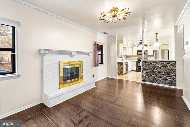 85 GREENWOODS DR, Horsham, PA 19044