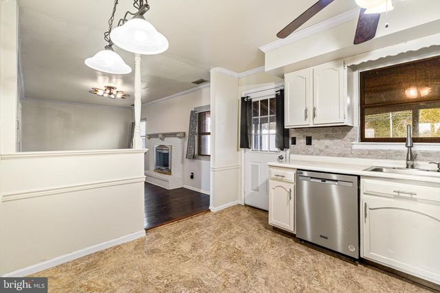 85 GREENWOODS DR, Horsham, PA 19044