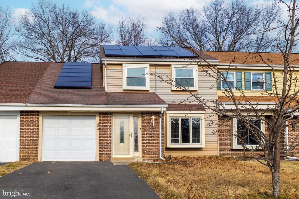 85 GREENWOODS DR, Horsham, PA 19044