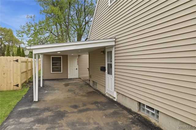 18 Princess Drive, Cheektowaga, NY 14225