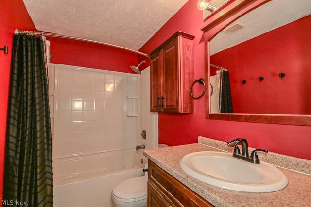 615 Trailwood Drive, Painesville, OH 44077