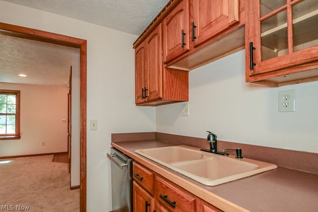615 Trailwood Drive, Painesville, OH 44077