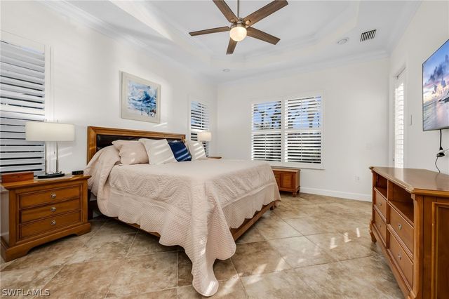 12080 Wicklow LN, Naples, FL 34120