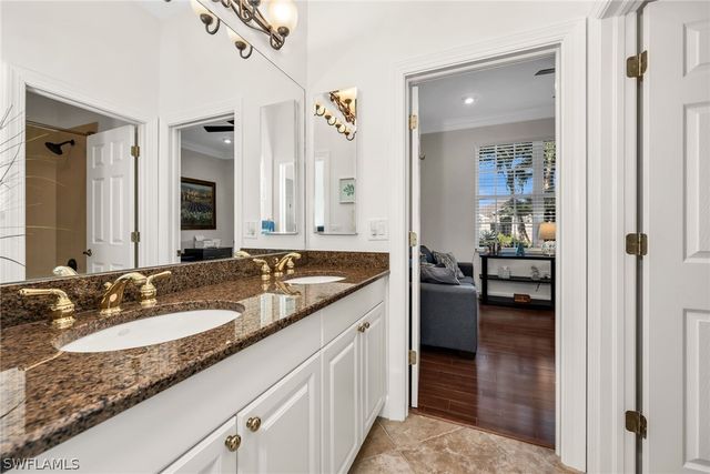 12080 Wicklow LN, Naples, FL 34120