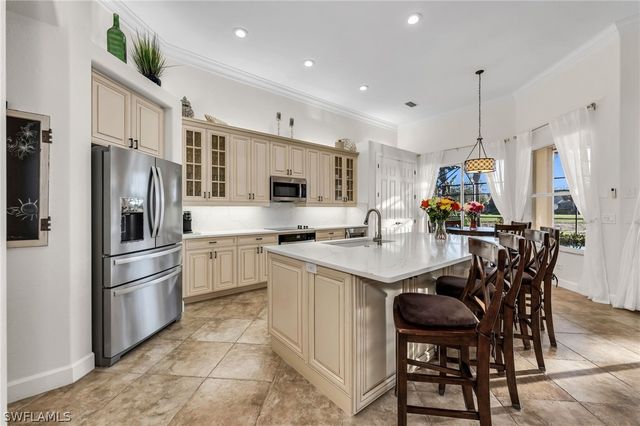 12080 Wicklow LN, Naples, FL 34120