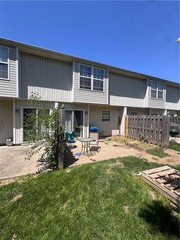 2929 S Harvard Avenue, Independence, MO 64052