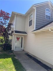 2929 S Harvard Avenue, Independence, MO 64052