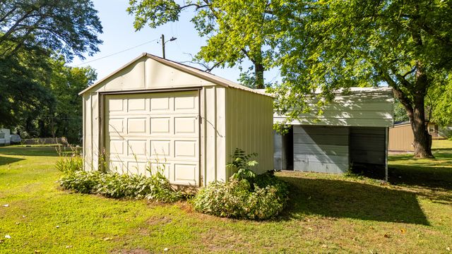 11387 Spring Street, Soddy Daisy, TN 37379