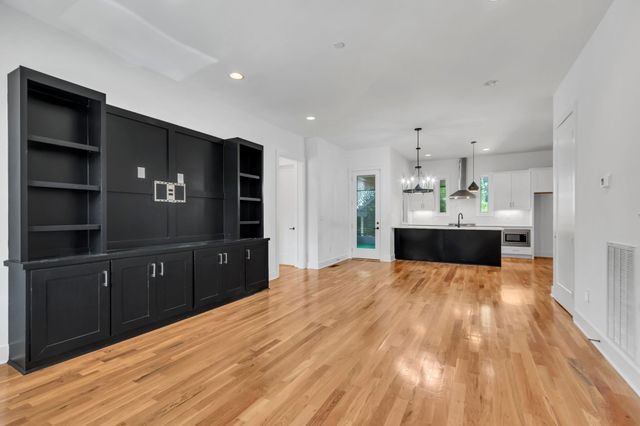 916 Green St, Franklin, TN 37064