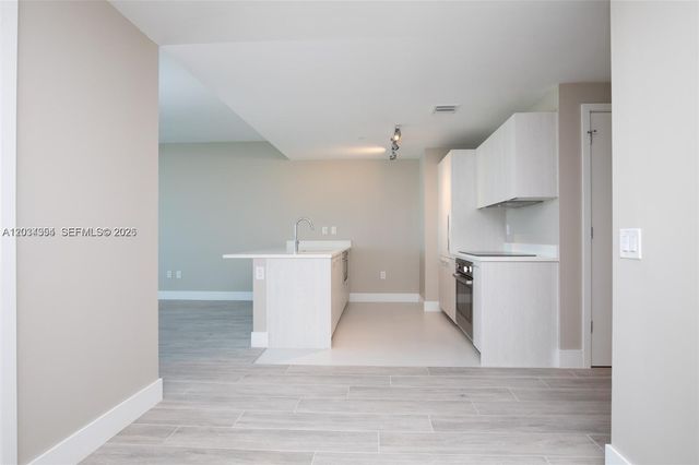 501 NE 31st Street 3910, Miami, FL 33137