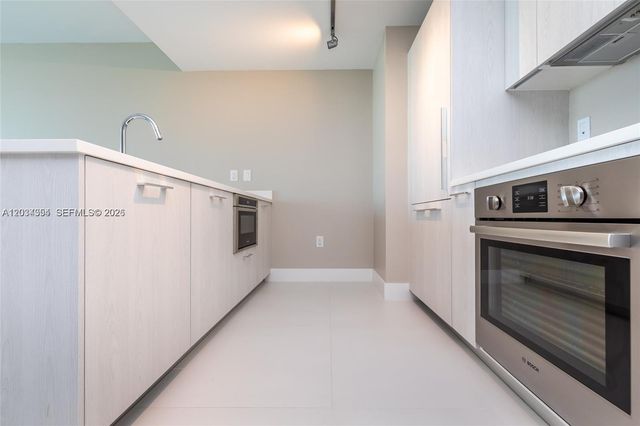 501 NE 31st Street 3910, Miami, FL 33137