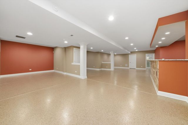 12674 Waterford Drive, Lemont, IL 60439