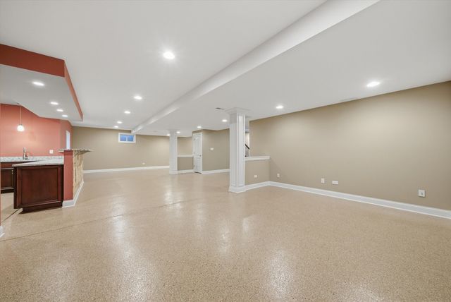 12674 Waterford Drive, Lemont, IL 60439