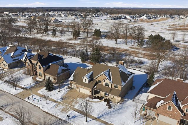 12674 Waterford Drive, Lemont, IL 60439