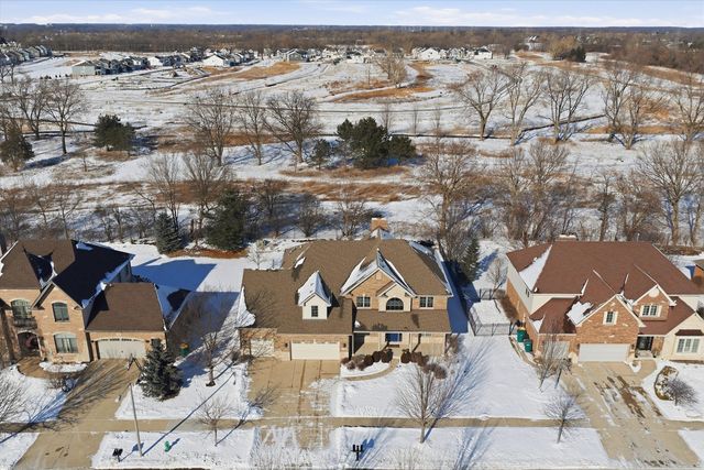 12674 Waterford Drive, Lemont, IL 60439