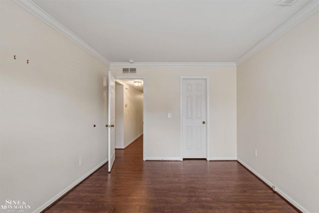 936 Country Club Drive, Saint Clair Shores, MI 48082