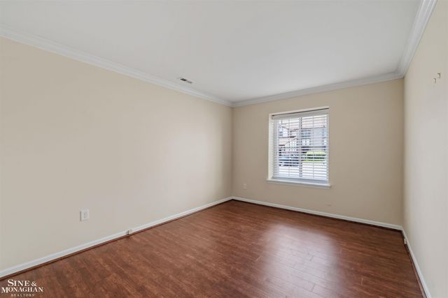 936 Country Club Drive, Saint Clair Shores, MI 48082