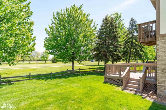 936 Country Club Drive, Saint Clair Shores, MI 48082