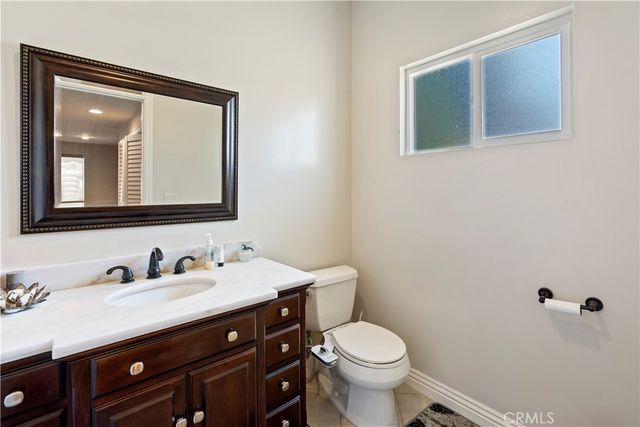 22248 Leadwell, Los Angeles, CA 91303