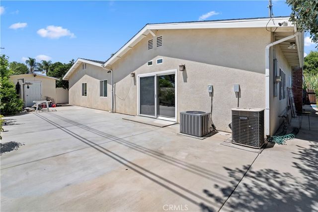 22248 Leadwell, Los Angeles, CA 91303