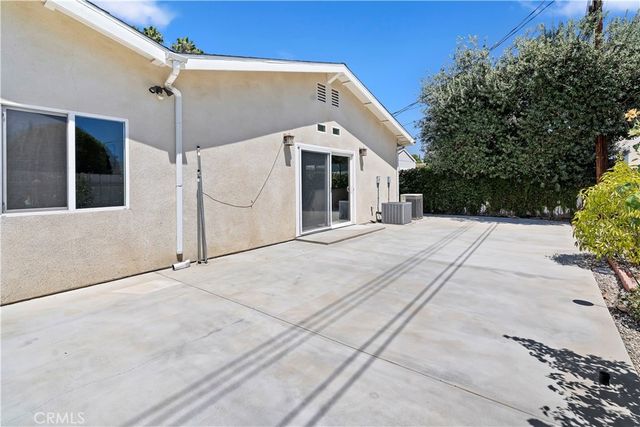 22248 Leadwell, Los Angeles, CA 91303