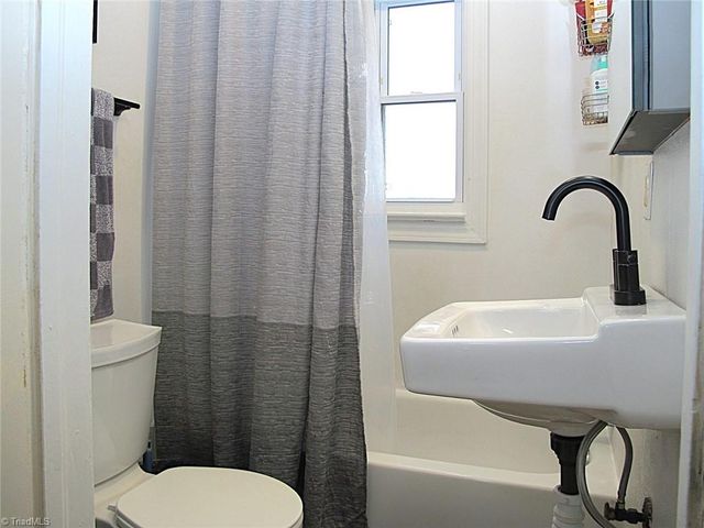 2931 Bon Air Avenue, Winston-salem, NC 27105