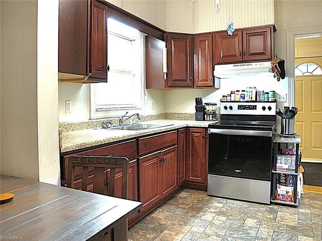 2931 Bon Air Avenue, Winston-salem, NC 27105