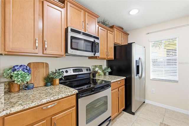 6246 TIMBERLY LANE, Zephyrhills, FL 33542