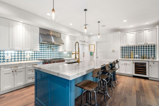 621 East First Street A4, Boston, MA 02127