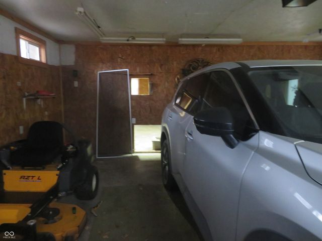 18 S Lotus Street, Orestes, IN 46063