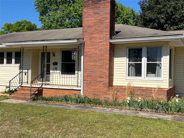 7 Hillcrest Avenue NE, Rome, GA 30161