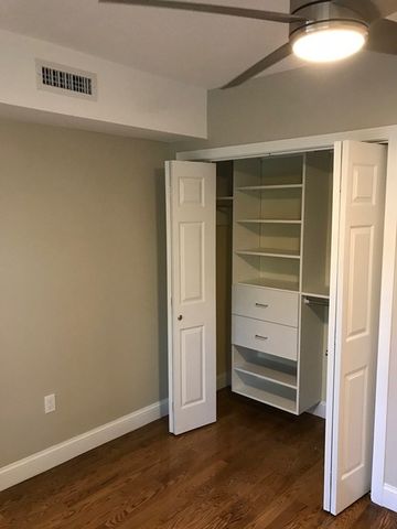 1522 V.F.W. Parkway 204, Boston, MA 02132