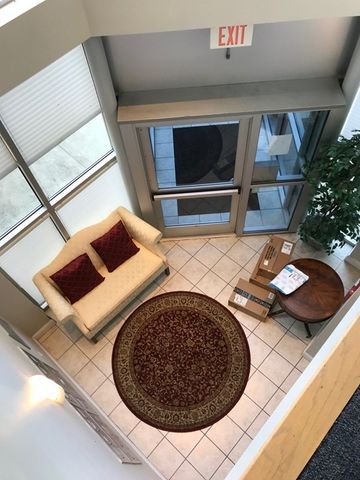 1522 V.F.W. Parkway 204, Boston, MA 02132