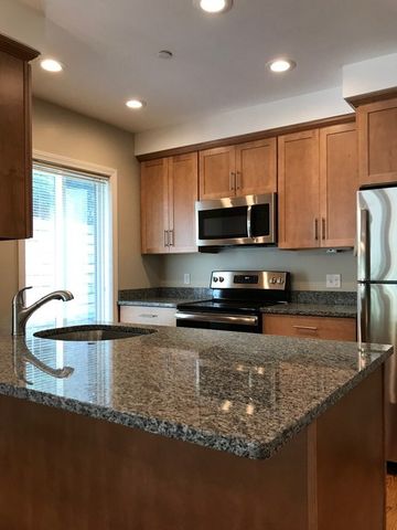 1522 V.F.W. Parkway 204, Boston, MA 02132