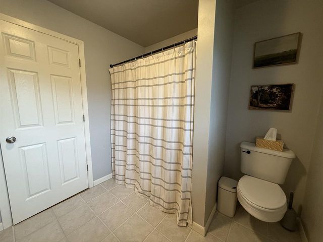 512 S 11th Avenue, Onalaska, WI 54650