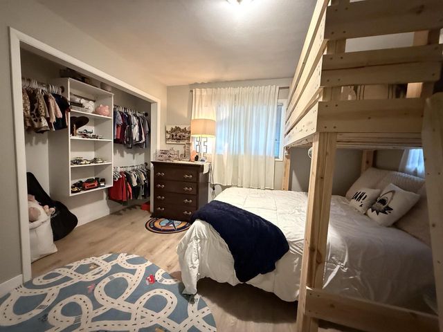 512 S 11th Avenue, Onalaska, WI 54650