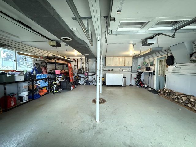 512 S 11th Avenue, Onalaska, WI 54650