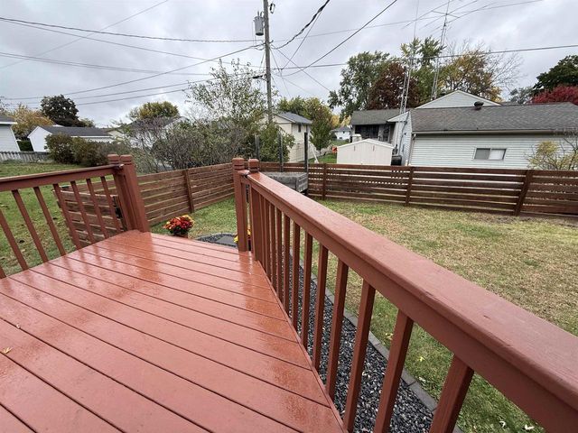 512 S 11th Avenue, Onalaska, WI 54650